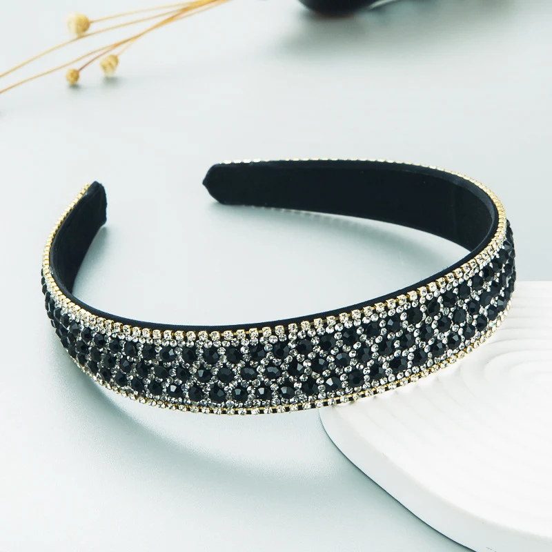 Tiara Feminina Antiderrapante com Diamantes Coloridos Acessório Simples para Cabelo, Conforto e Elegância para o Dia a Dia