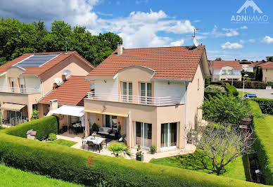 Maison avec terrasse 4