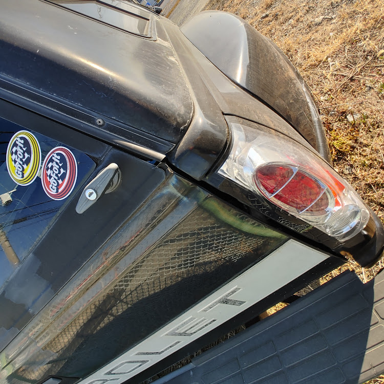 フォーツーのピックアップに選ばれたい・目指せPickUpCars・Go For It・オフ会・たぶんＣ３５０Ｏクルーキャブロングベッドデューリーでやんす🇺🇸‼️に関するカスタム事例の投稿画像6枚目