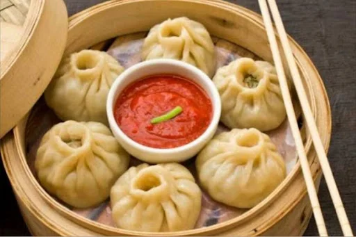 Veg Steam Momos (8 Pcs)