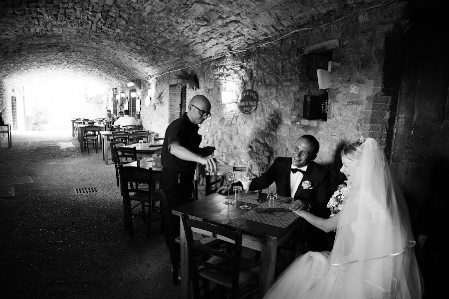 Fotografo di matrimoni Alessio Mattii (alessiomattii). Foto del 17 marzo 2017