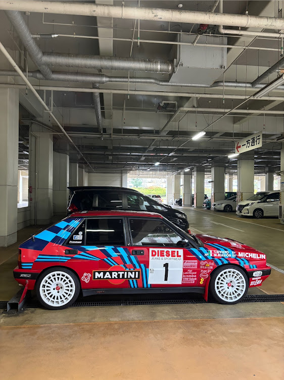 デルタのLANCIA  DELTA integrale 16V・MARTINI・DIESEL・生命の星地球博物館に関するカスタム事例の投稿画像1枚目