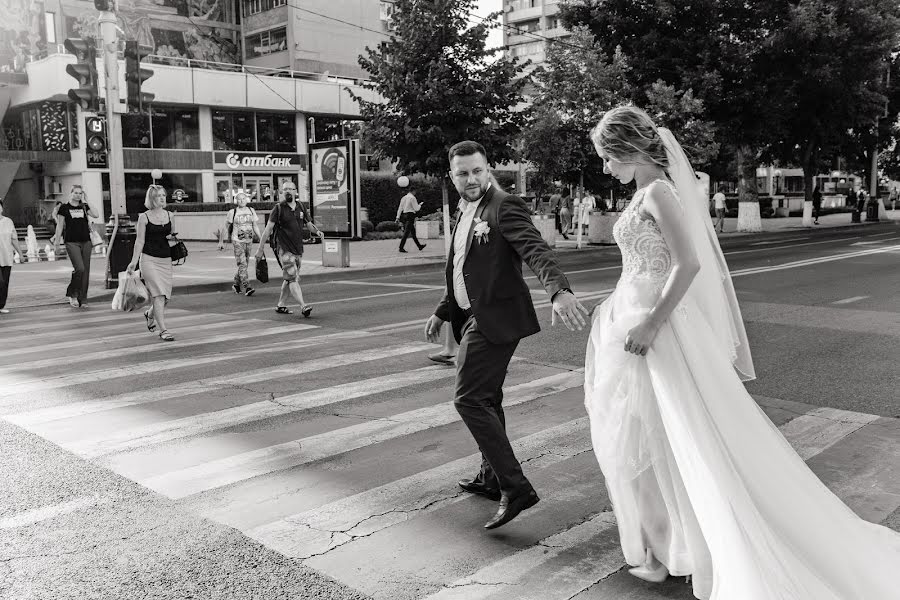 Fotógrafo de casamento Yana Semernina (yanas). Foto de 16 de julho 2019