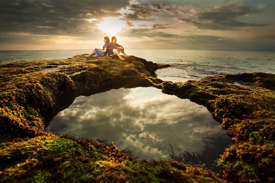 Fotografo di matrimoni Oka Dharmawan (dharmawan). Foto del 23 settembre 2015