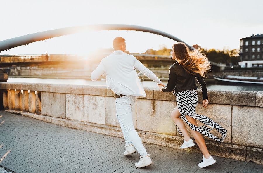 Fotografo di matrimoni Petr Zabila (petrozabila). Foto del 28 luglio 2019