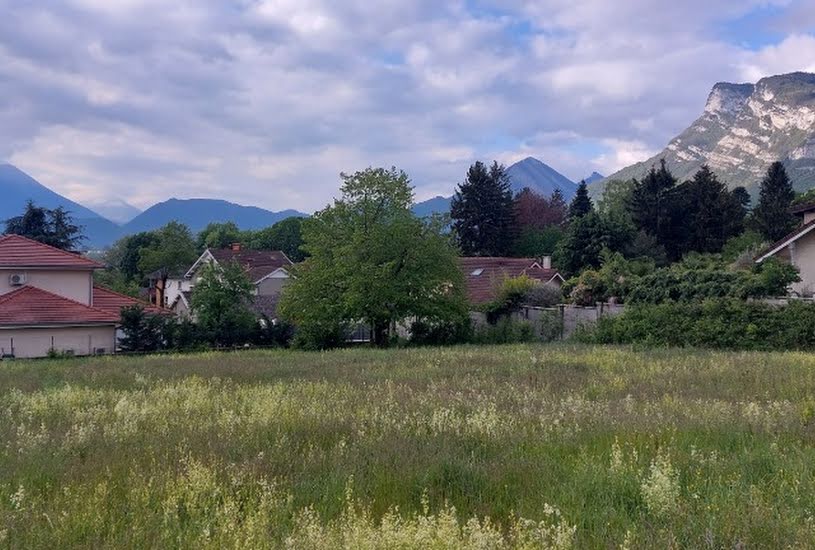  Vente Terrain + Maison - Terrain : 700m² - Maison : 130m² à Claix (38640) 