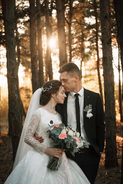 Photographe de mariage Yuliya Strelchuk (stre9999). Photo du 1 avril 2019