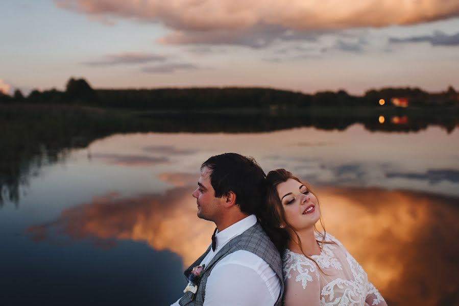 Photographe de mariage Yuliya Esina (esinaphoto). Photo du 19 octobre 2017