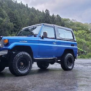 ランドクルーザー70 BJ74V