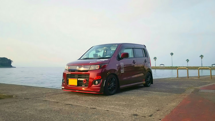 ワゴンRスティングレーのしごおわレーシング・ステッカー貼り・本渡海水浴場に関するカスタム事例の投稿画像12枚目