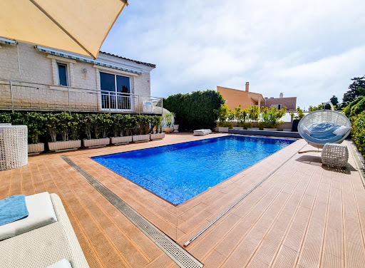 Property with pool 5