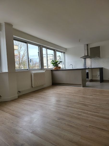 Location  appartement 3 pièces 74.26 m² à Chatou (78400), 1 445 €