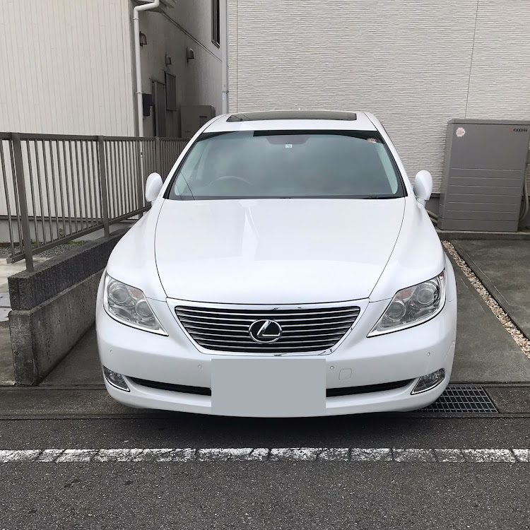 LSのLS460・夏休み・煽り運転に関するカスタム事例の投稿画像1枚目