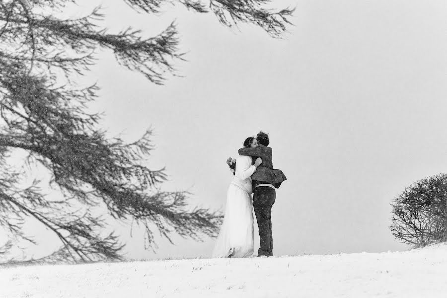 Svadobný fotograf József Márk Losonczi (losonczi). Fotografia publikovaná 8. januára