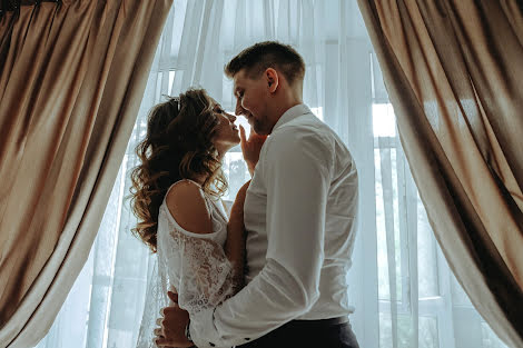 Wedding photographer Olga Ostrovskaya (ostrovmedia). Photo of 11 June 2019