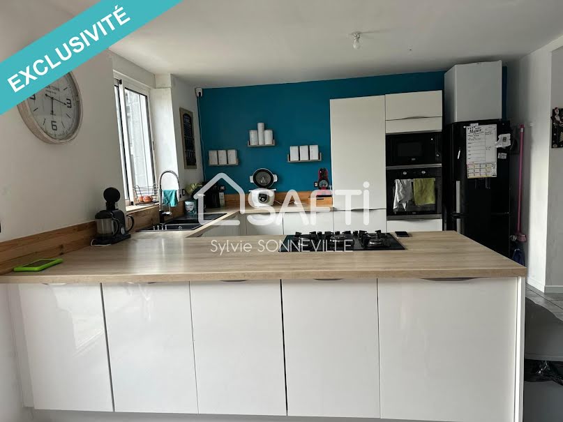 Vente maison 10 pièces 220 m² à Watten (59143), 219 000 €