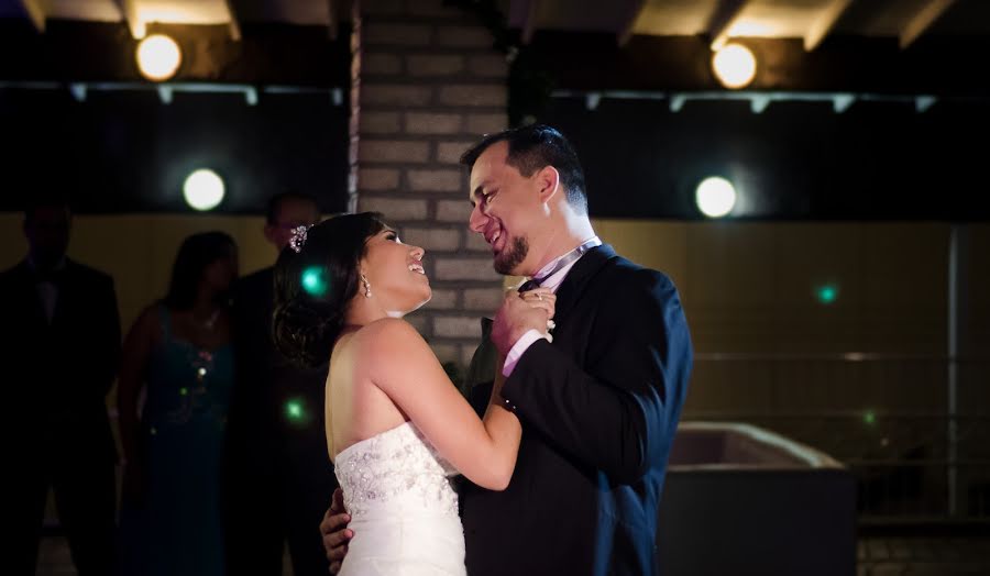 Fotógrafo de bodas Axel Acosta (axelfotografiav). Foto del 23 de septiembre 2016