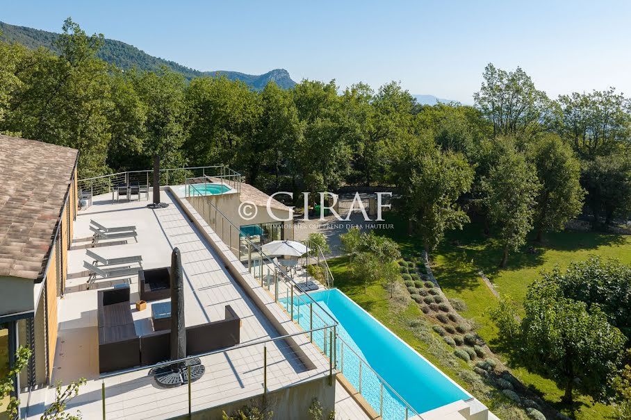 Vente villa 8 pièces 334 m² à Tourrettes-sur-Loup (06140), 2 495 000 €