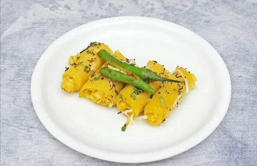 Gujarati Khandvi