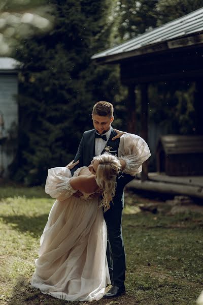 Wedding photographer Tatyana Selezneva (tanyaselezneva). Photo of 27 June 2023