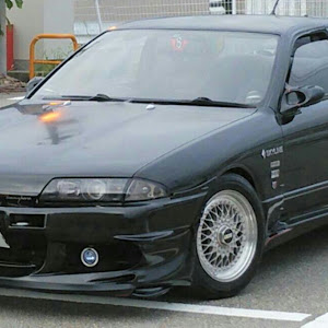 スカイライン R32