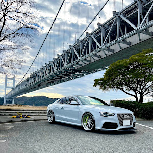 RS5 クーペ B8