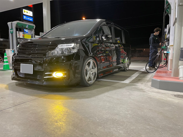 ステップワゴンのRK5ステップワゴン・ホイール交換しましたに関するカスタム事例の投稿画像3枚目
