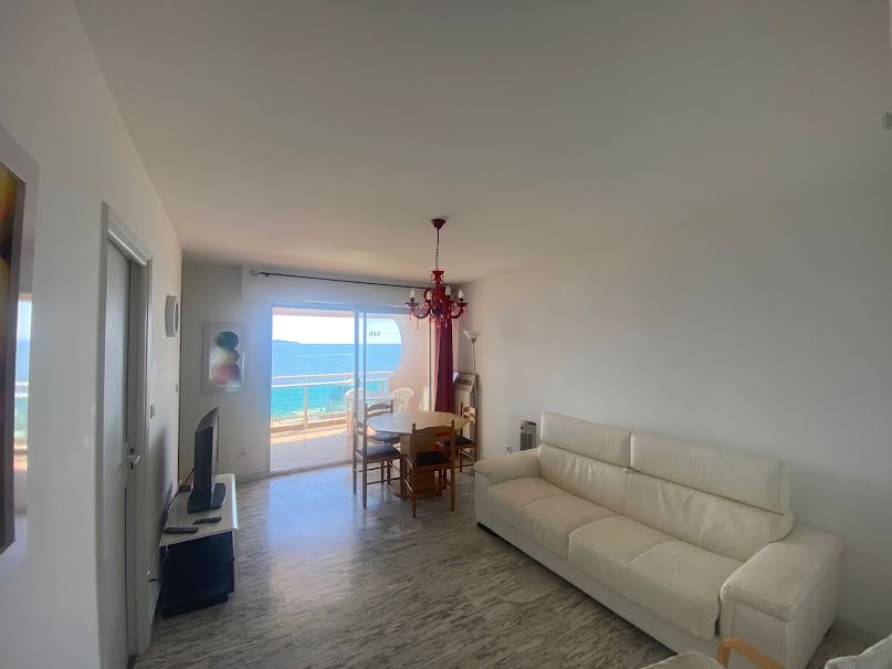 Location meublée appartement 1 pièce 36 m² à Ajaccio (20000), 695 €