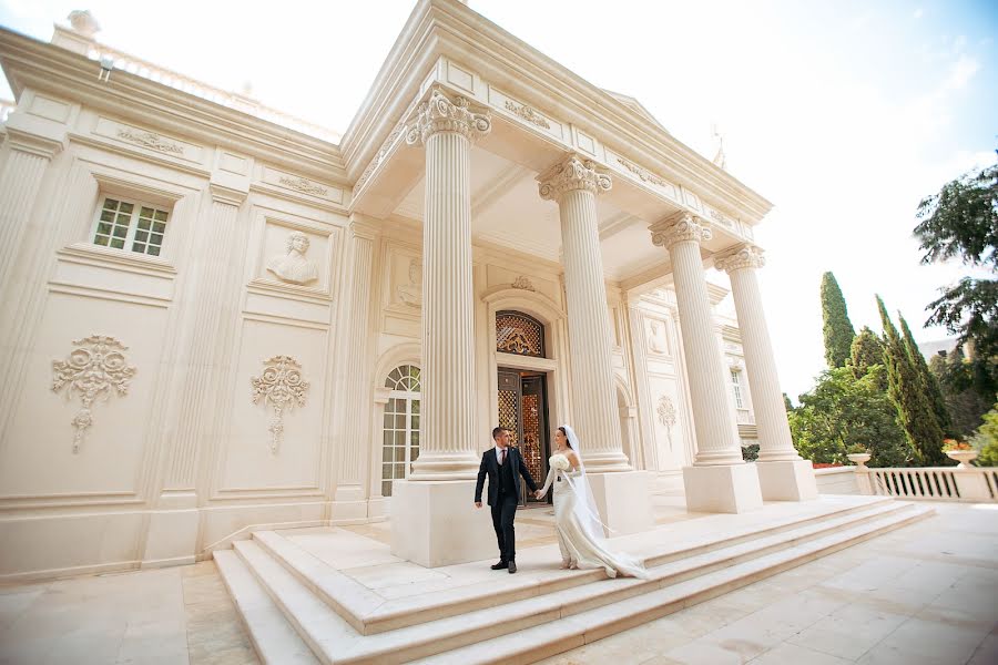 Fotógrafo de casamento Usein Khalilov (usein). Foto de 20 de março