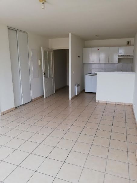 Location  appartement 2 pièces 43 m² à La Ferté-sous-Jouarre (77260), 685 €