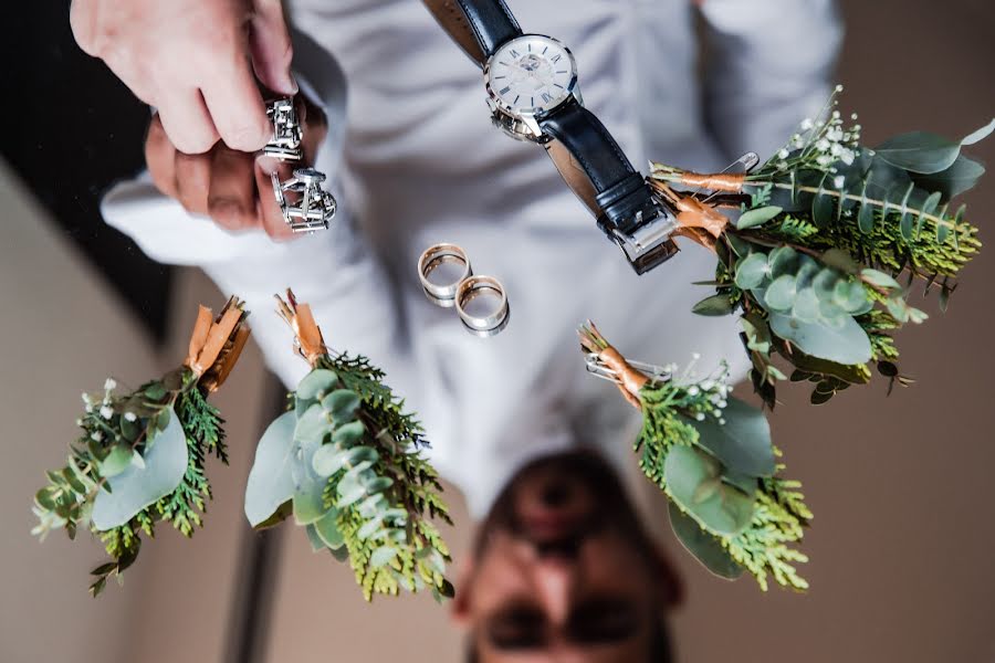 Fotógrafo de casamento Denis Osipov (svetodenru). Foto de 4 de janeiro 2023