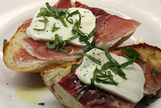 Bocadillo de Jamón Serrano y Mozzarella