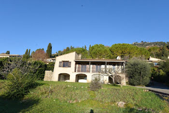 villa à Peymeinade (06)