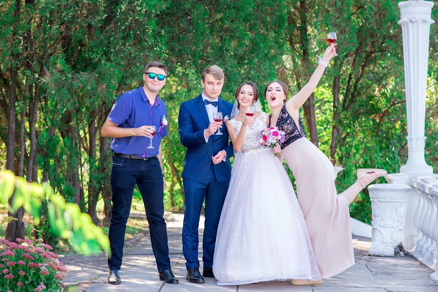 Fotógrafo de casamento Oleksandra Podgola (podgola). Foto de 23 de janeiro 2019