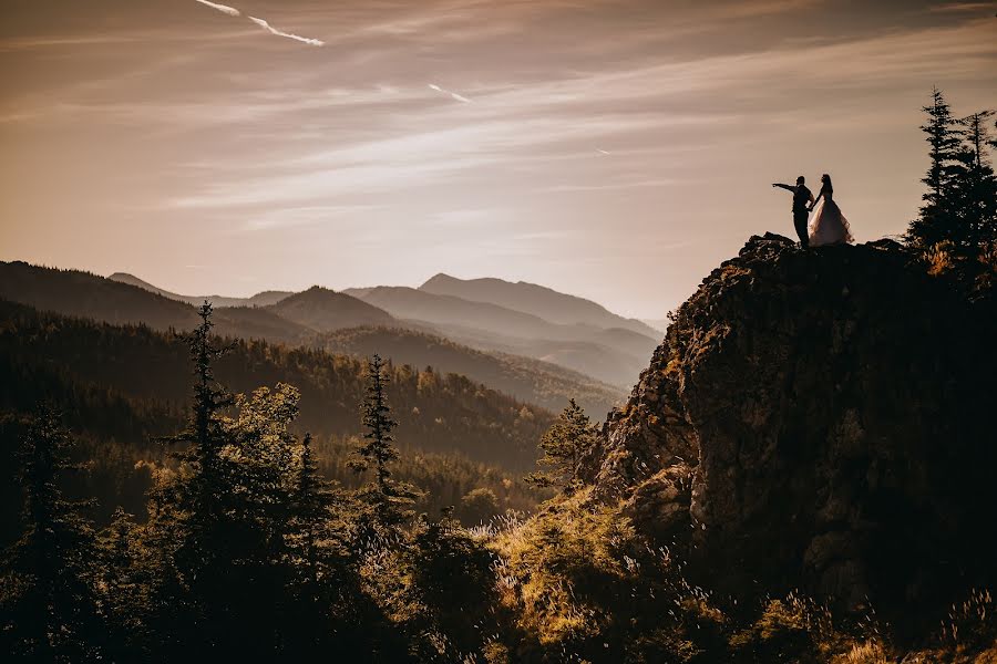 Wedding photographer Paweł Dłubacz (paulusus). Photo of 5 November 2019