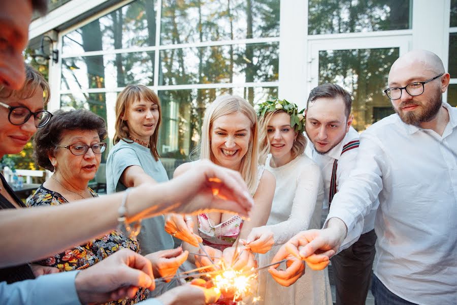 Fotógrafo de casamento Yuliya Loginova (shinigami). Foto de 25 de julho 2022