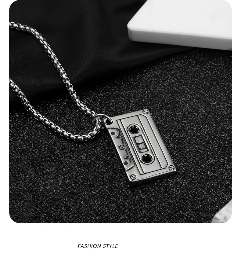 Title 10, Nostalgische retro herenketting van titanium st...