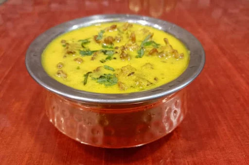 Kadhi Pakoda