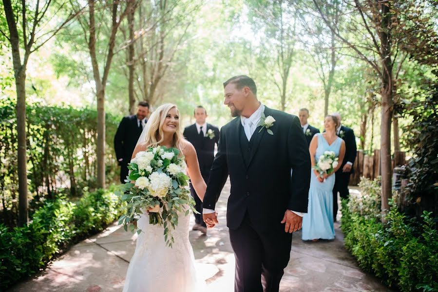 Fotografo di matrimoni Nikki Robards (nikkimariephoto). Foto del 14 dicembre 2019