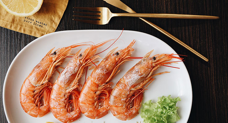 A plate of king prawns