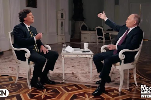 Putin u intervjuu s kontroverznim novinarom iz SAD Karlsonom: Vašington da prizna interese Moskve (VIDEO)