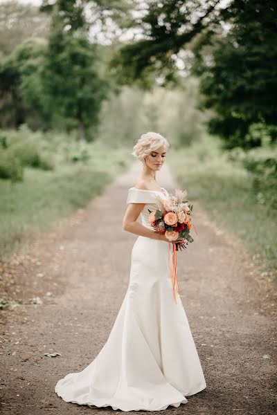 Wedding photographer Mikhail Bondarenko (bondmihail). Photo of 14 April