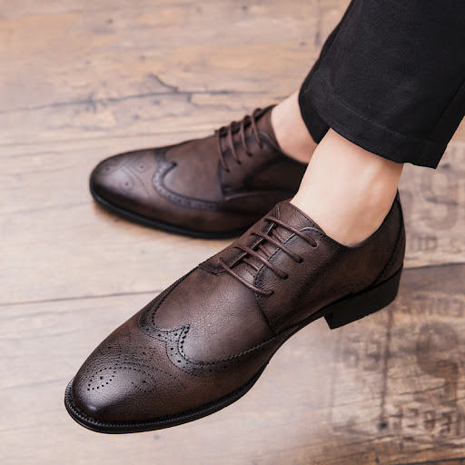 Title 6, Mens business dress shoes with pointed toes