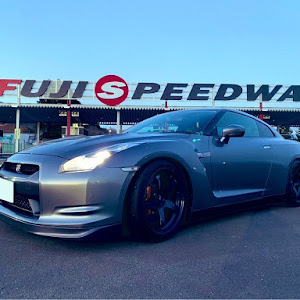 NISSAN GT-R R35