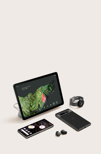 Une illustration montrant la Pixel Tablet, un Pixel Fold entrouvert, le Pixel 7a, une paire de Pixel Buds Pro, et la Pixel Watch