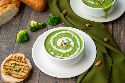 Broccoli And Roasted Almond Soup