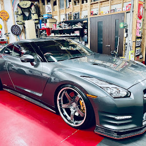 NISSAN GT-R R35