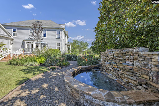 House with pool 5