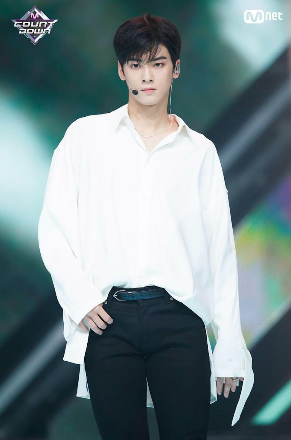 10 Times ASTRO's Cha Eunwoo Impressed In His Gorgeous Stage Outfits -  Koreaboo