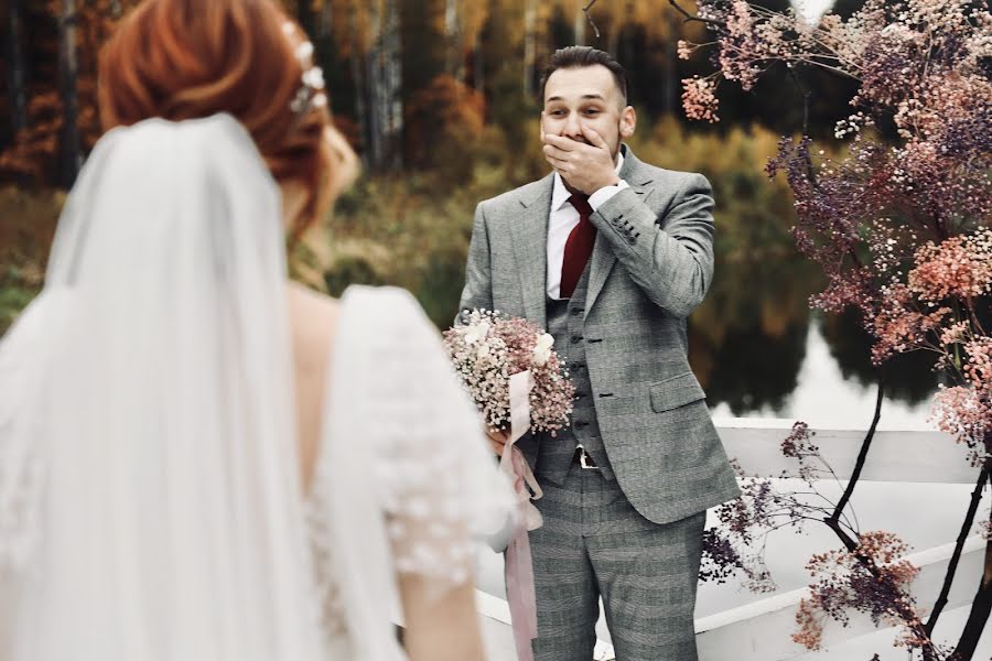 Fotógrafo de casamento Slava Semenov (ctapocta). Foto de 7 de outubro 2019